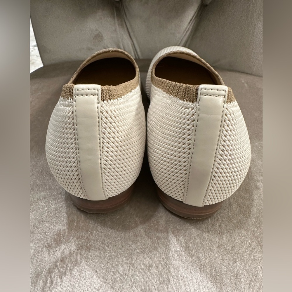 Vionic Womens Willa Knit Loafers Cream/Camel Trim Comfort Old Money Size 6 New - Picture 3 of 5